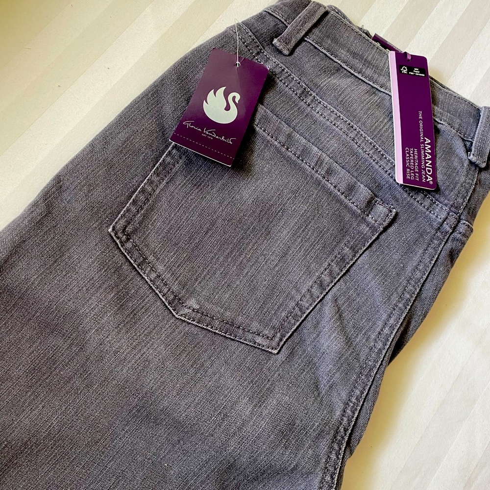 New Gloria Vanderbilt Gray Straight Cut Jeans with Tags - Size 8 Average